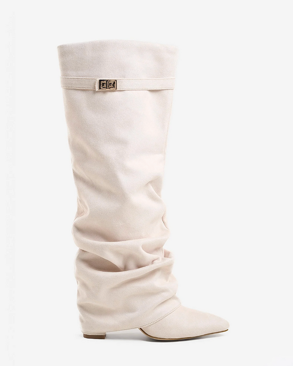 Noireve -The White Boots 03