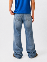 Bateau Straight Jeans — Blue Wash