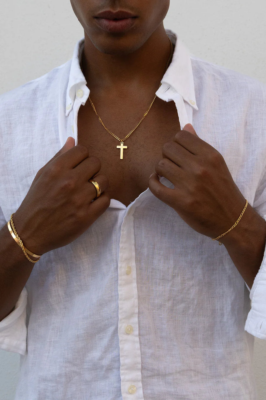 Valmont - Cross Necklace
