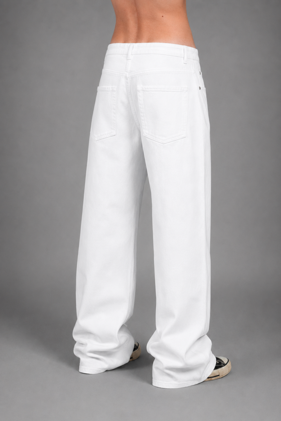 Noireve - Buckle White Jeans