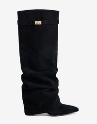 Noireve -The Black Boots 03