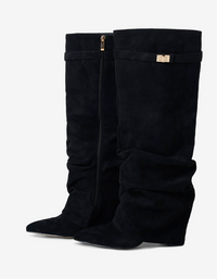Noireve -The Black Boots 03