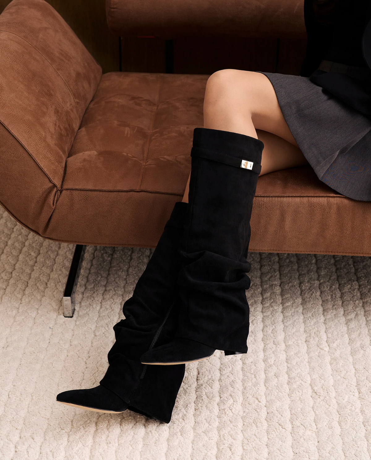 Noireve -The Black Boots 03
