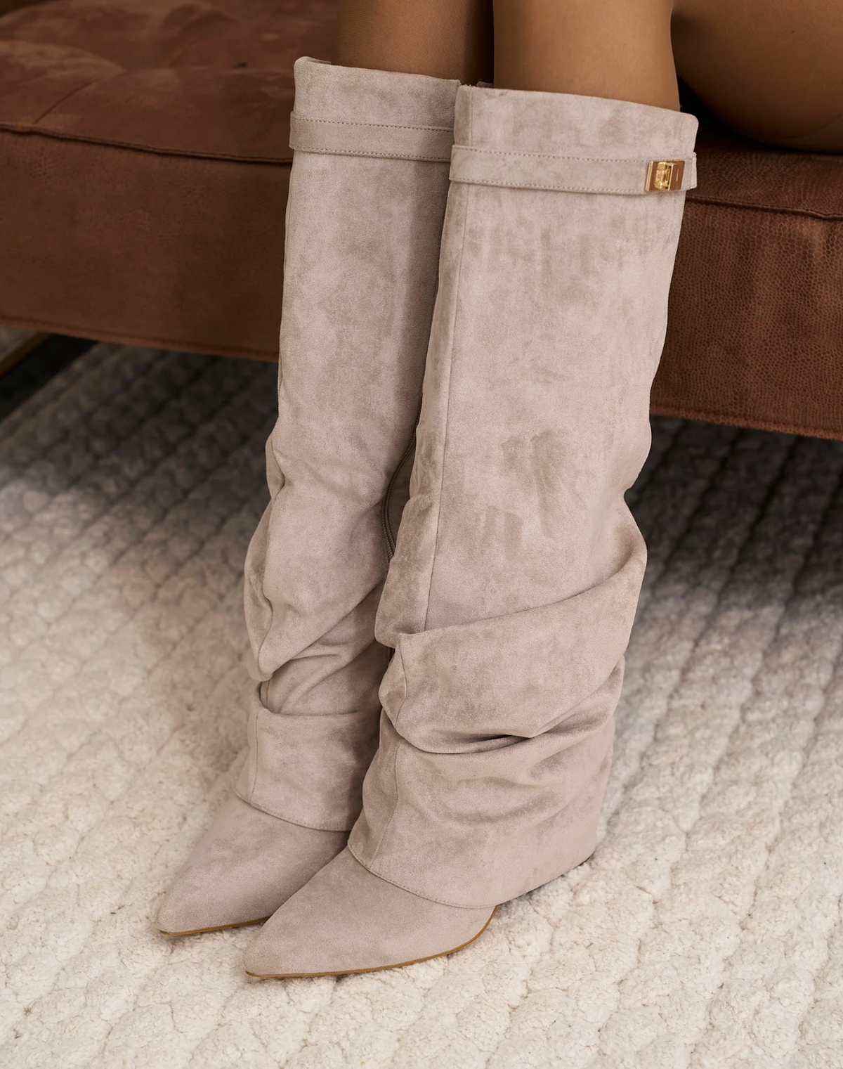 Noireve -The Taupe Boots 03