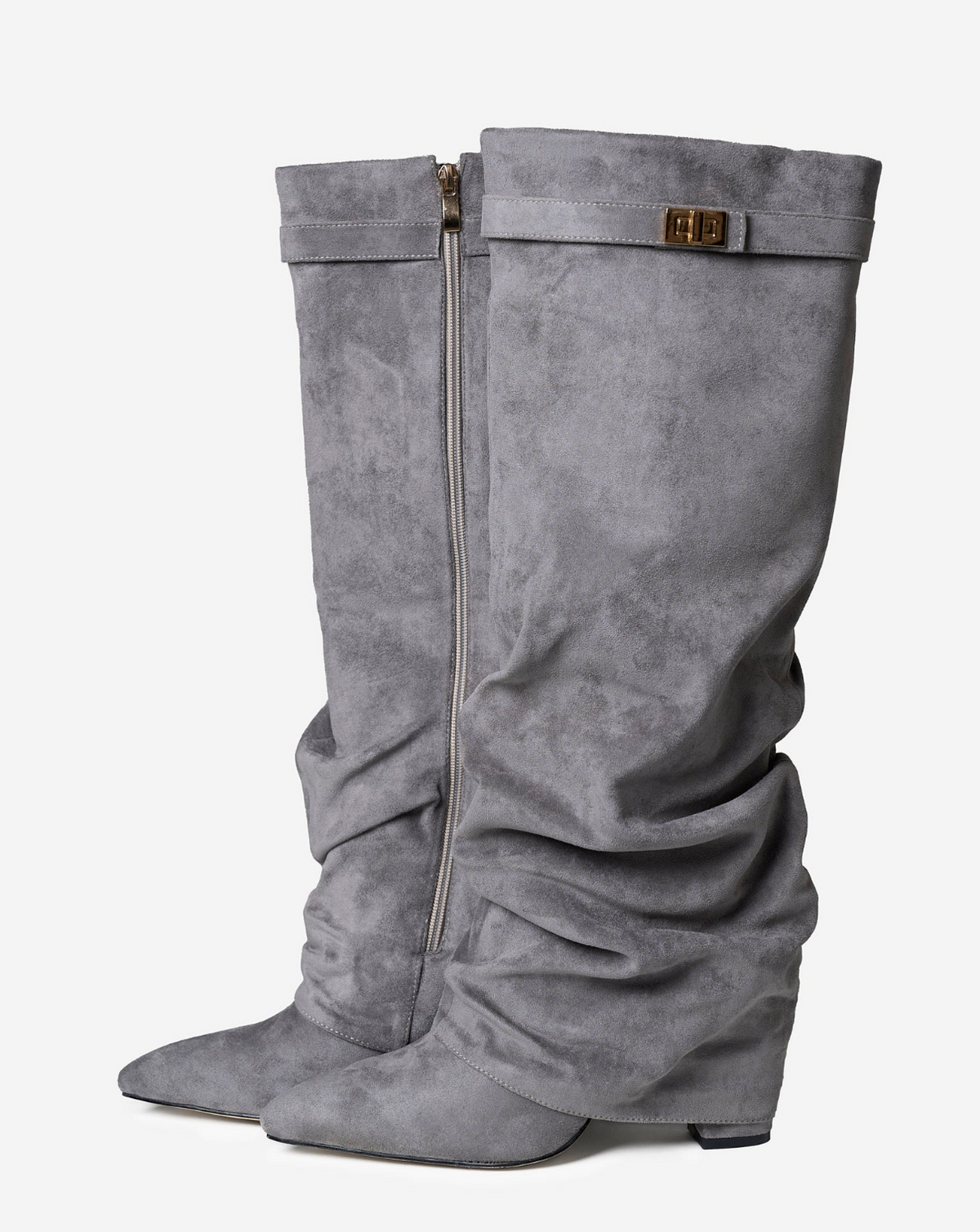 Noireve - The Grey Boots 03