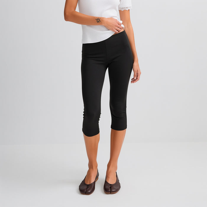 Folded Capri Trousers